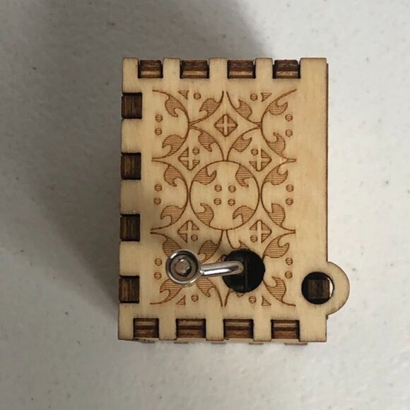 Demon Slayer Tanjiro Kyojuro Rengoku Hand Crank Wooden Music Box Anime Ren New - Picture 6 of 10